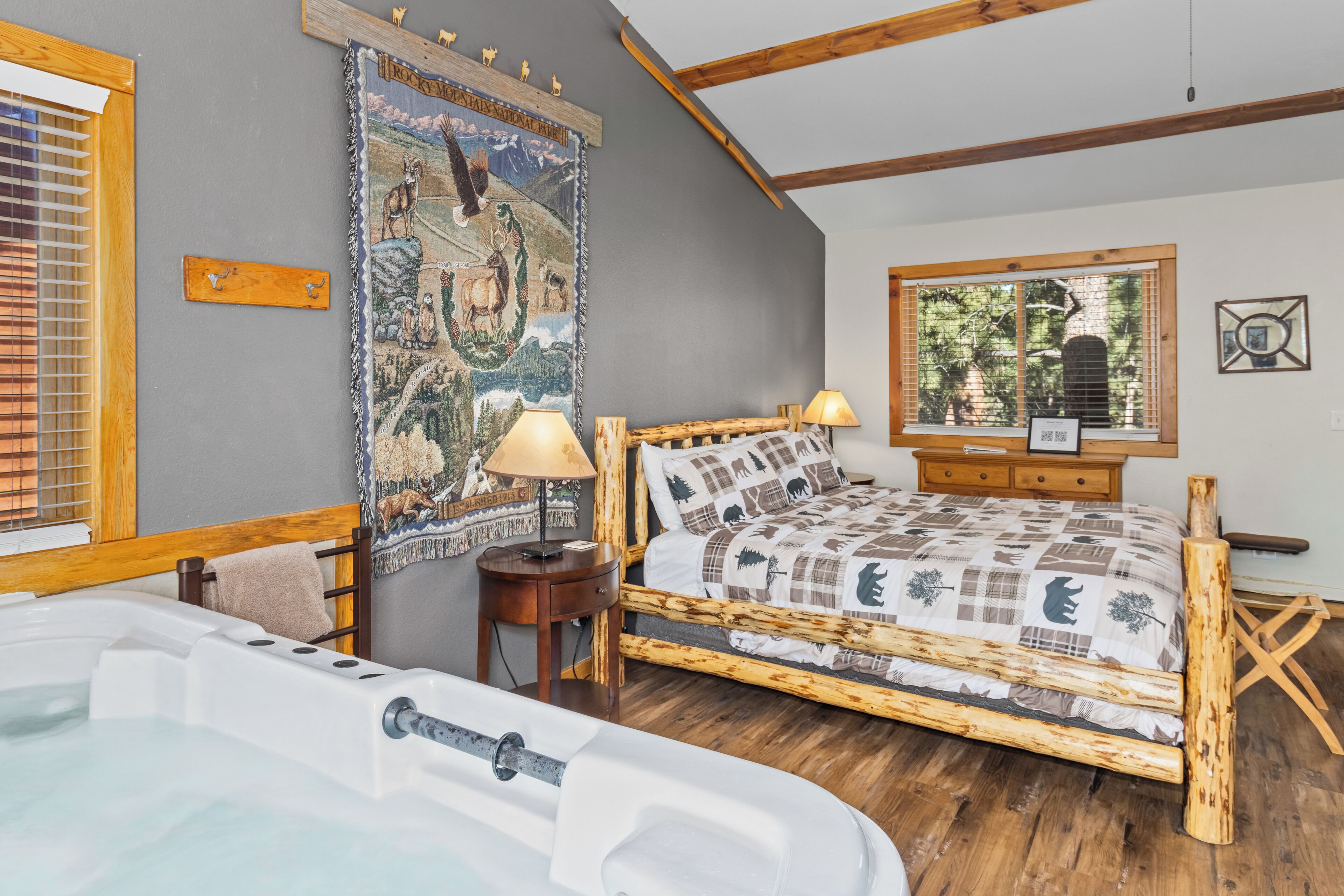 Cabaña romántica | Decoración personalizada y muebles diferentes 