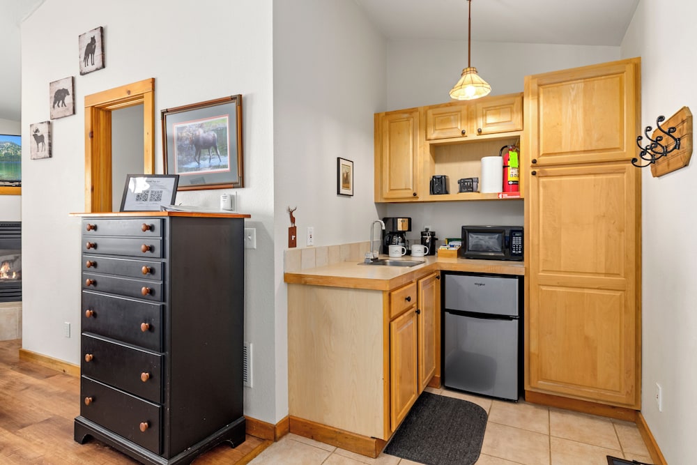 Mountain Shadows Resort by null