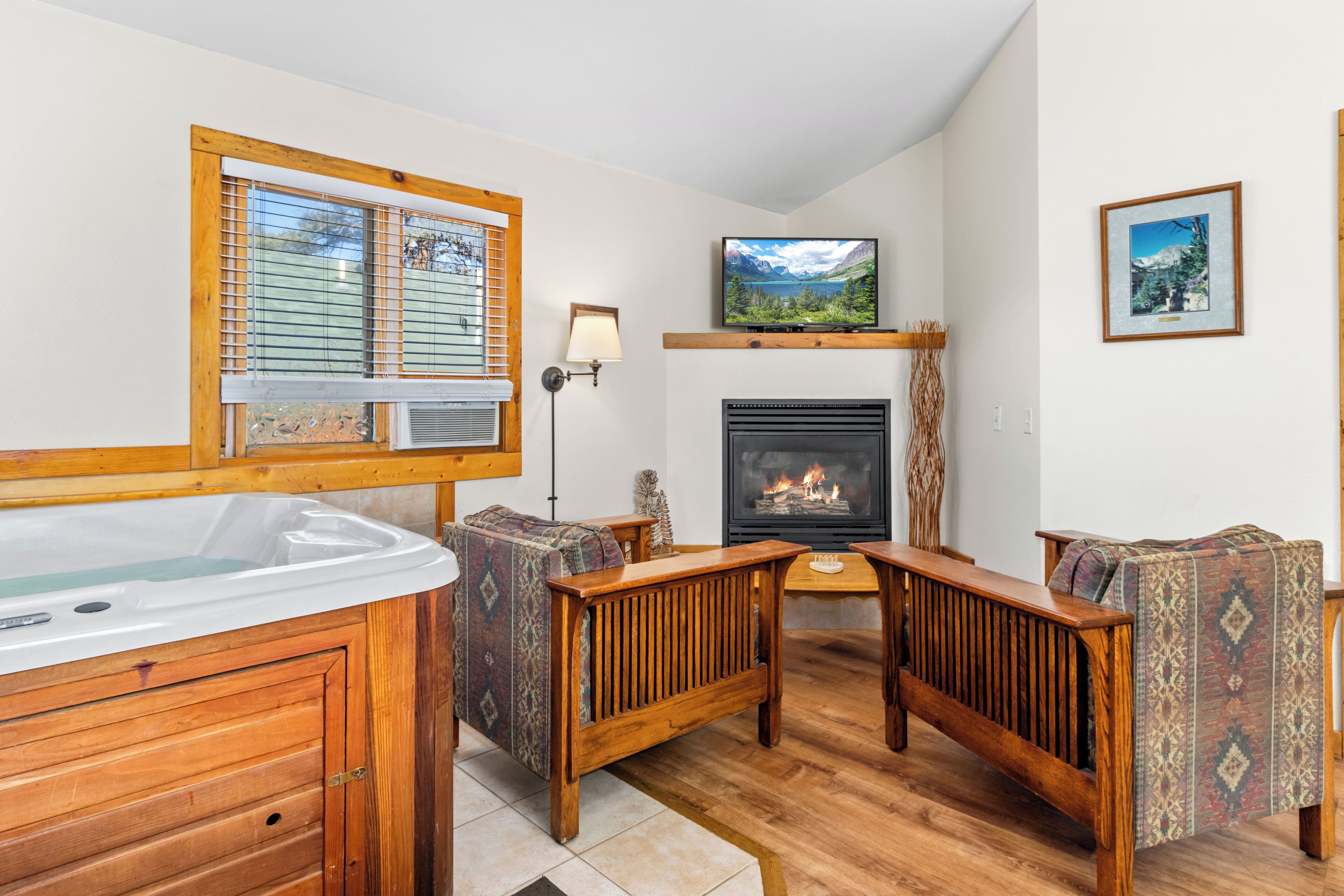 Romantic Cabin | Living area