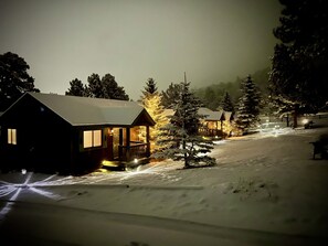 Front of property - Mountain Shadows Resort (Estes Park)