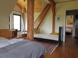 4 bedrooms, WiFi