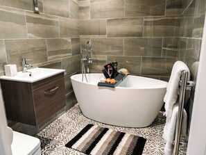 Unclassified image, 5 of 19, button