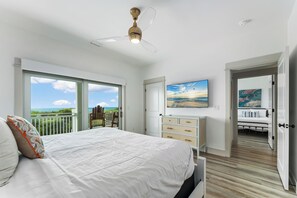 7 bedrooms, iron/ironing board, free WiFi, bed sheets - All open summer weeks just discounted up to 25%! Book now for lowest rates of th (Cape San Blas)