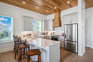 Fridge, microwave, oven, stovetop - Southern Sand: 6 BR Beachfront Home- Sleeps 20, Pet Friendly, Private Pool! (Indian Pass)