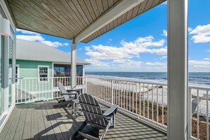 Terrace/patio - Southern Sand: 6 BR Beachfront Home- Sleeps 20, Pet Friendly, Private Pool! (Indian Pass)