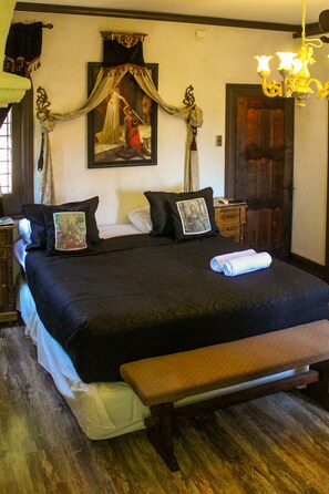 In-room safe, iron/ironing board, free WiFi, bed sheets - Hotel Castillo Viña del Mar (Vina del Mar)