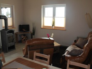 TV - Gemütliches Appartement in Brusow mit Garten (Kröpelin)