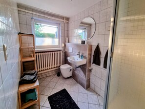 Dusj og hårføner
