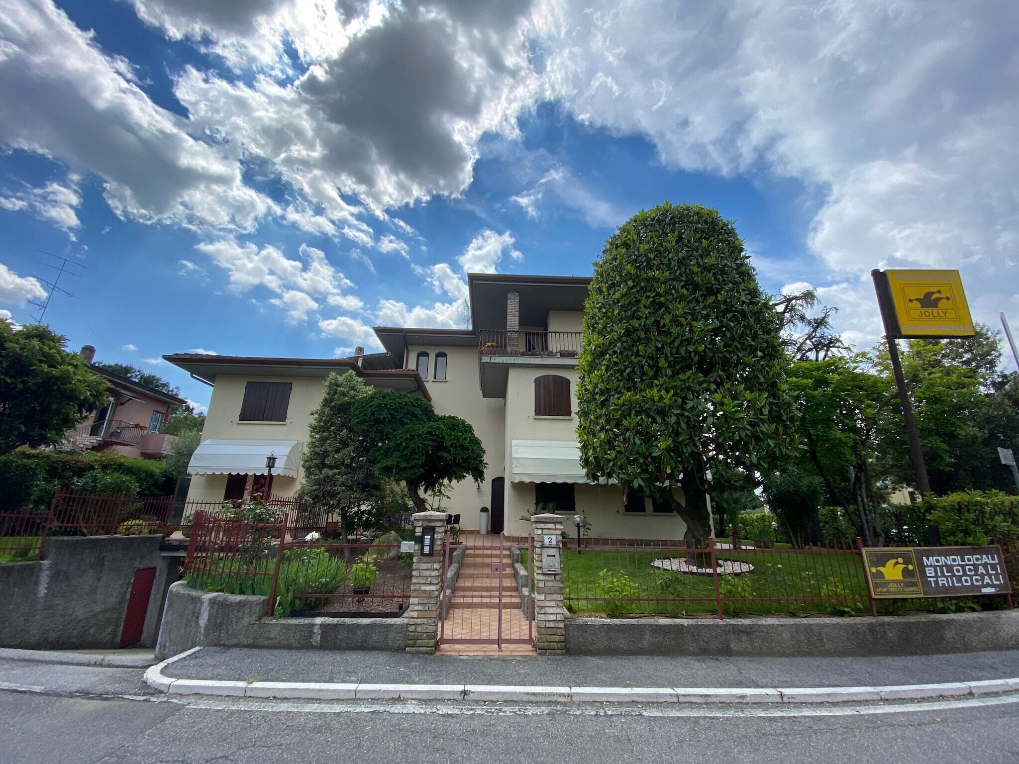 Extérieur maison de vacances [été]