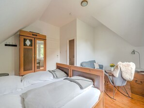 5 bedrooms, WiFi