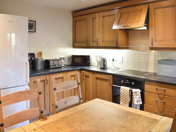 Dishwasher, high chair, cookware/dishes/utensils