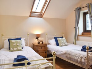 3 bedrooms, free WiFi, bed sheets