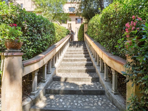 Poolside Leisure in Empoli Hideaway