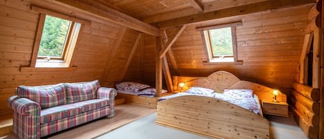 9 bedrooms, iron/ironing board, WiFi