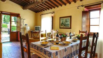 تناول الطعام