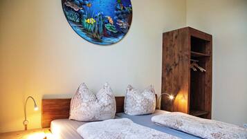 1 bedroom, travel crib, free WiFi, bed sheets