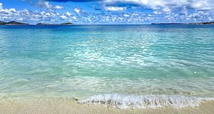 The Beach, central à 50 m de la plage d`Orient Bay