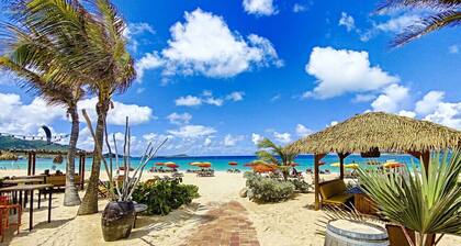 The Beach, central, 50m from Orient Bay Beach