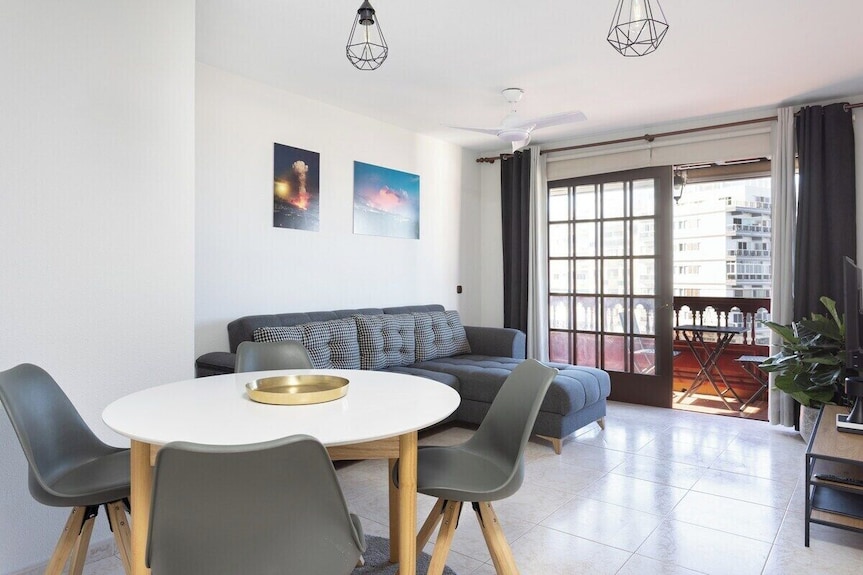 Home2book Beachfront Canarian Style Balcony House - Puerto de la Cruz