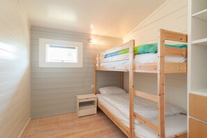 2 bedrooms, Internet