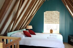 4 bedrooms, free WiFi - Luxury VOC Stay w/ Views (Enkhuizen)