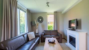 TV, lettore DVD, impianto stereo