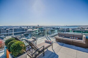 Terrace/patio - Central Corporate Character (Auckland)