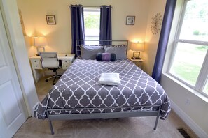 3 chambres, fer et planche à repasser, Wi-Fi gratuit, draps fournis