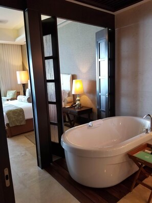 2 bedrooms, in-room safe, free WiFi, bed sheets - Exclusive Grand Luxxe Vacation.  4 bed Private residence, lofts + much more. (Nuevo Vallarta)