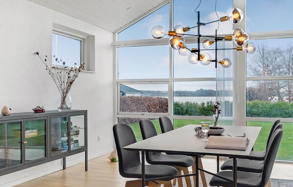 Dining - Gorgeous home in Sunds with kitchen (Sunds)