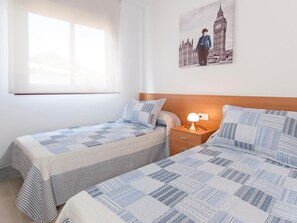 2 Schlafzimmer, Bügeleisen/Bügelbrett, Internetzugang, Bettwäsche