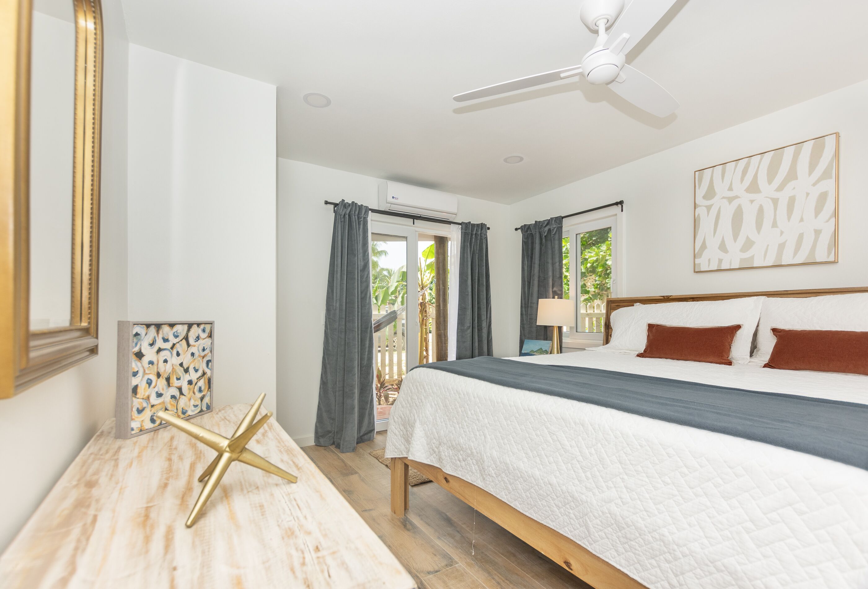 2 chambres, lit parapluie, Wi-Fi, draps fournis