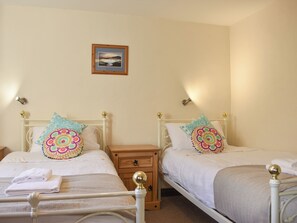4 chambres, accès au Wi-Fi (inclus), literie fournie