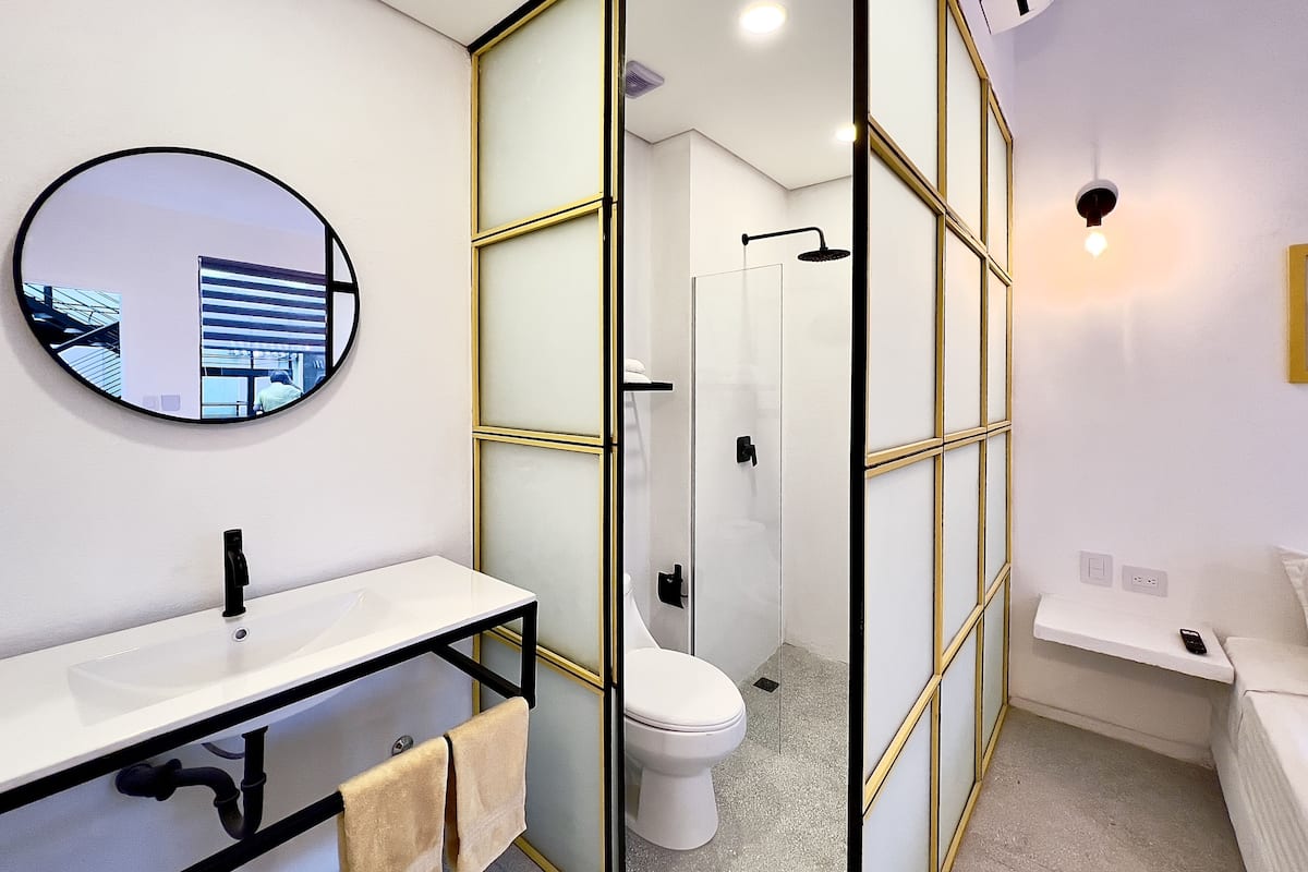 comfort double room, 1 queen bed | 1 bedroom, desk, laptop workspace, iron/ironing board