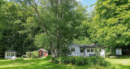 Awesome home in Fjälkinge with kitchen