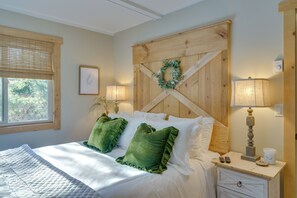 1 chambre, fer et planche à repasser, accès Internet, draps fournis