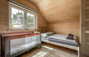 2 Schlafzimmer, Reisekinderbett, kostenloses WLAN, Bettwäsche