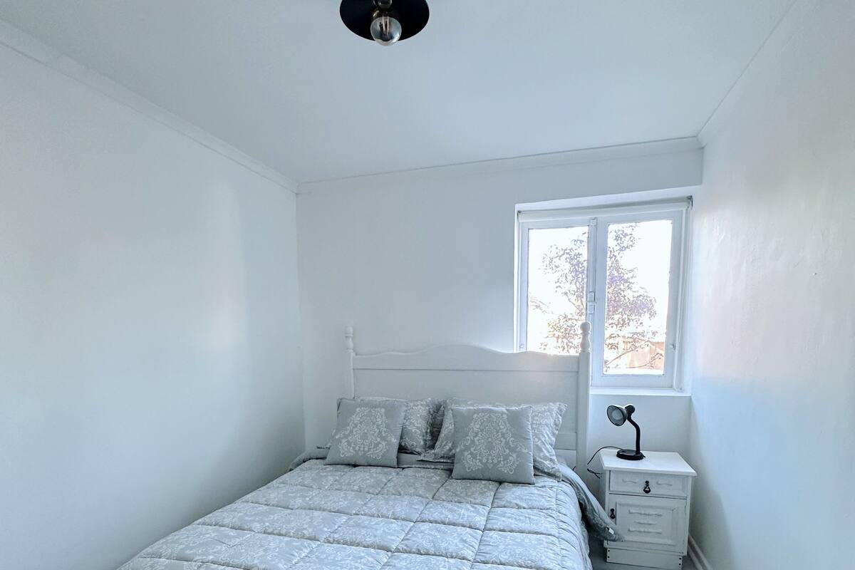 Honeymoon Room | Free WiFi