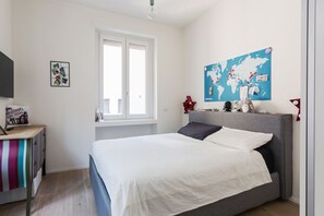 1 bedroom, iron/ironing board, bed sheets