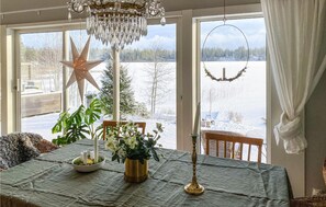 Dining - Lovely home in Taberg with kitchen (Taberg)