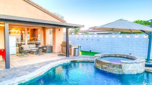 Outdoor dining - Hollywood Hideaway with 158" Poolside TV and 2 Arcades (Indio)