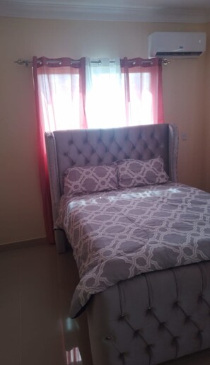 3 bedrooms, WiFi - Mama Zuna home... It is your house. (San Francisco de Macorís)