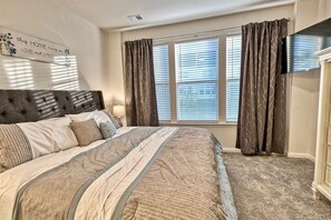 5 Schlafzimmer, Schreibtisch, kostenloses WLAN