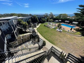 Outdoor pool - The Sea Pavilions (Cowes)