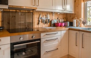 Fridge, microwave, oven, stovetop - 3 bedroom nice home in Oppdal (Oppdal)