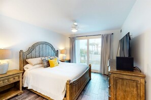 4 bedrooms, iron/ironing board, travel crib, free WiFi