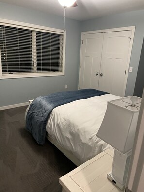 5 bedrooms, in-room safe, travel cot, free WiFi