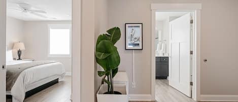 2 Schlafzimmer, BĂŒgeleisen/BĂŒgelbrett, WLAN, BettwĂ€sche