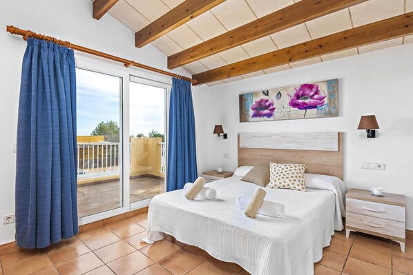 3 camere, ferro/asse da stiro, Wi-Fi gratuito, lenzuola