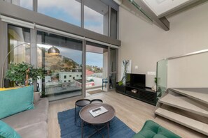 Appartement, 1 grand lit | Intérieur